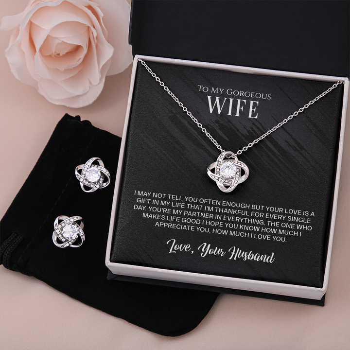 Husband and wife necklace set deals
